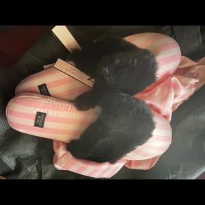 Victoria secret slippers with bag